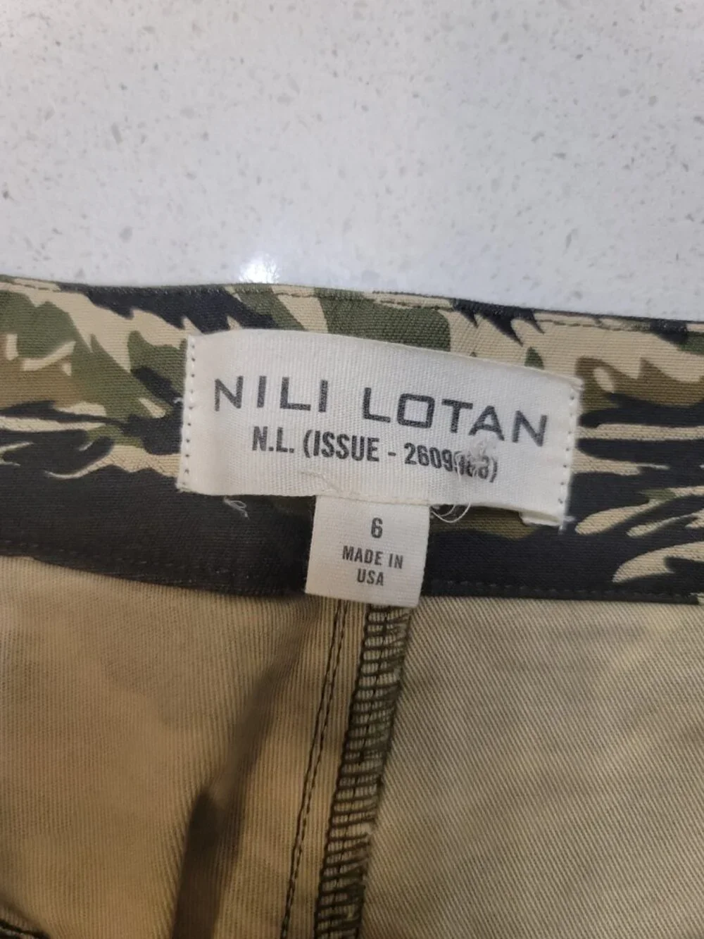 Nili Lotan Women's Jenna Pants Size 6 Green Cotton Twill Tiger Print Camo - Picture 6 of 9
